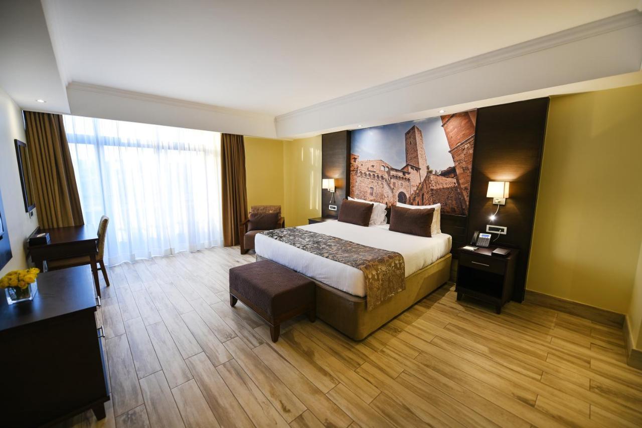 Mestil Hotel&Residences Kampala Eksteriør billede