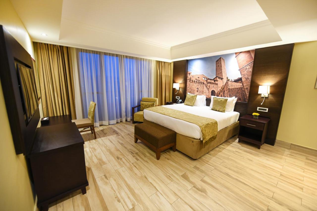 Mestil Hotel&Residences Kampala Eksteriør billede