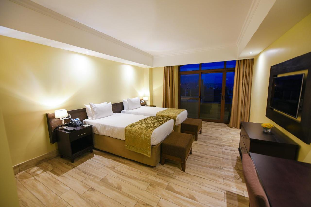 Mestil Hotel&Residences Kampala Eksteriør billede